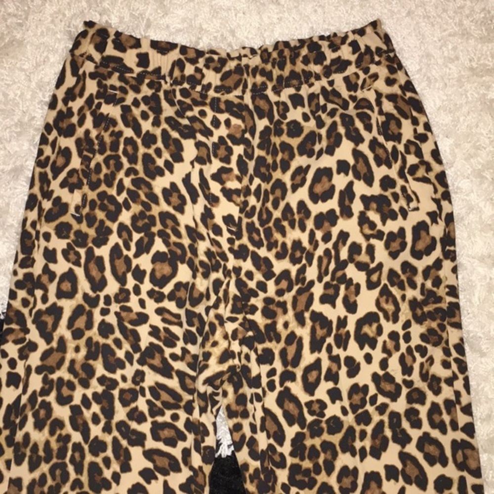 H&M, women’s pants, size 4 - Picture 2 of 8